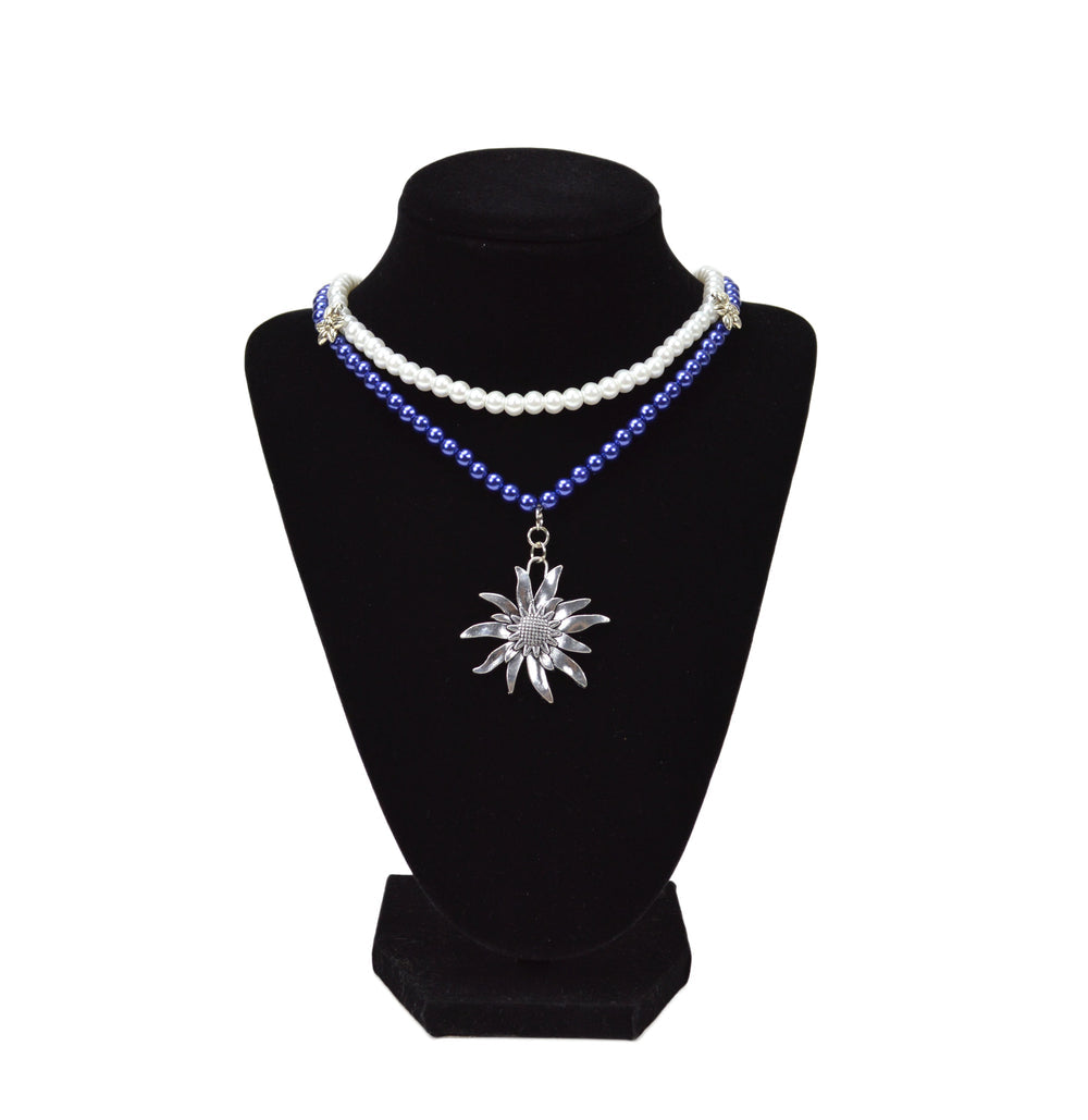 Jewelry: Pearl and Bavarian Ribbon Necklace